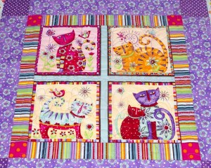 Coolest-Cats-in-Town-patchwork-cot-quilt-centre-detail-Q000115