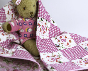 Daisy-May-Patchwork-cot-Quilt