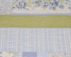 Misty-Blue-patchwork-cot-quilt-border-detail-Q000100
