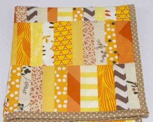 Sundance-patchwork-blanket-folded-B000100