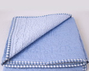 Happy-Days-Blue-cot-quilt-flipback