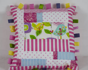 A-Little-Bird-Told-Me-cushion-Small-front-BC000017