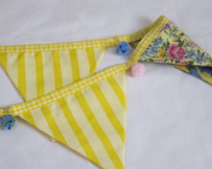 Sunny Day bunting showing reverse