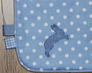BB014 Jumping Bunny traditional bib motif detail