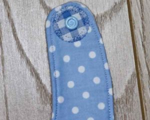 BB014 Jumping Bunny traditional bib reinforced popper