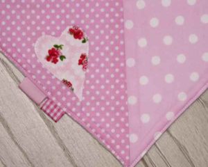 Pink-polka-dot-full-bandana-bib-heart-motif-detail-BB003