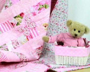 Pretty Butterfly Stripe Patchwork Quilt