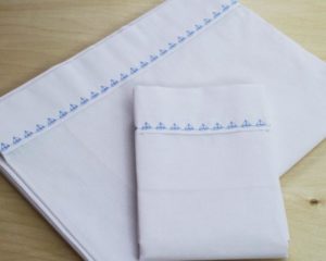 Little Boats border cot sheet set
