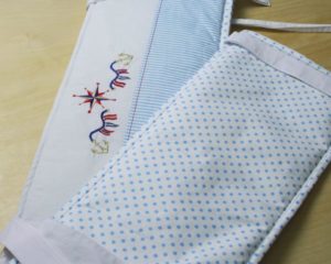 Windjammer cot bumper showing reverse